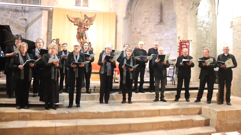 L'Espluga gaudeix del concert de Nadal amb la coral espluguina i la Coral Joia d'Anglesola