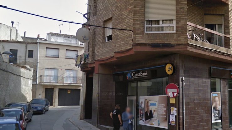CaixaBank es compromet a no abandonar els cinc municipis de la Conca de Barberà en els quals n’és l’únic banc
