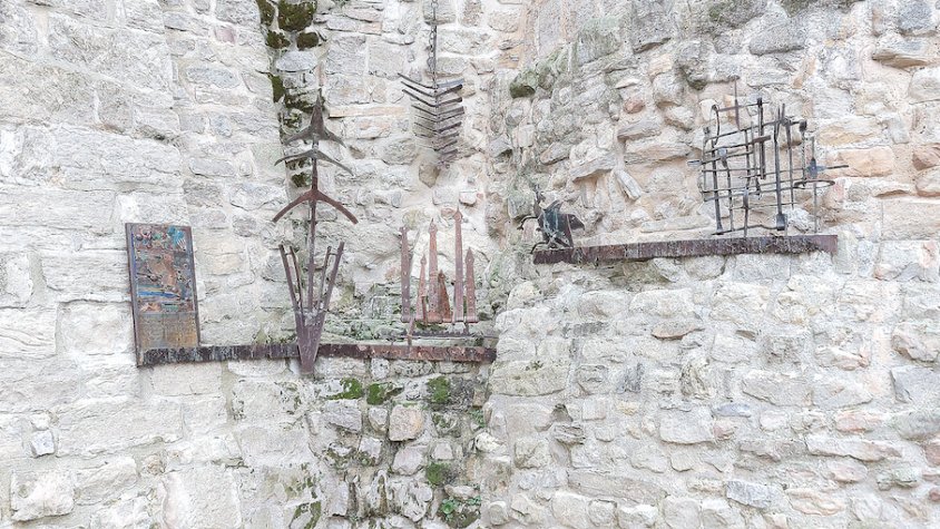Josep Maria Roca Tarragó dona una escultura a l’Ajuntament de Santa Coloma de Queralt
