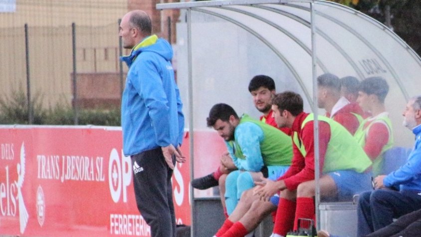 Oliver Parra, ja no és entrenador del CF Montblanc