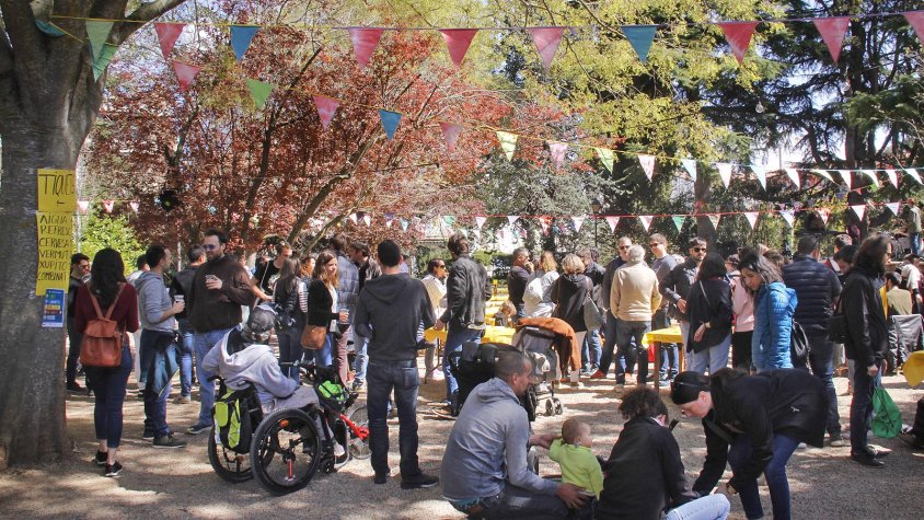 El jovent espluguí es reuneix de forma extraordinària amb la Calçotada Esgarriada 
