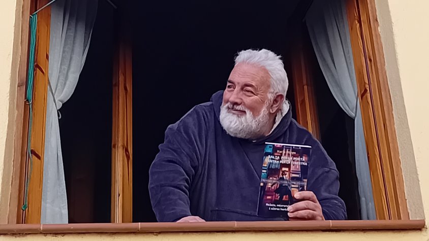 ‘Salta per la porta i entra per la finestra’, el tercer llibre del periodista i comunicador Xarli Diego