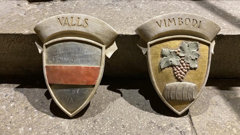 Recuperats els escuts policromats de Valls i Vimbodí sostrets de l'Oratori de sant Miquel