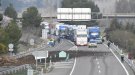 Els pagesos aixequen el tall de l'AP-2 de Montblanc i passaran la nit bloquejant la C-14 i l'N-240
