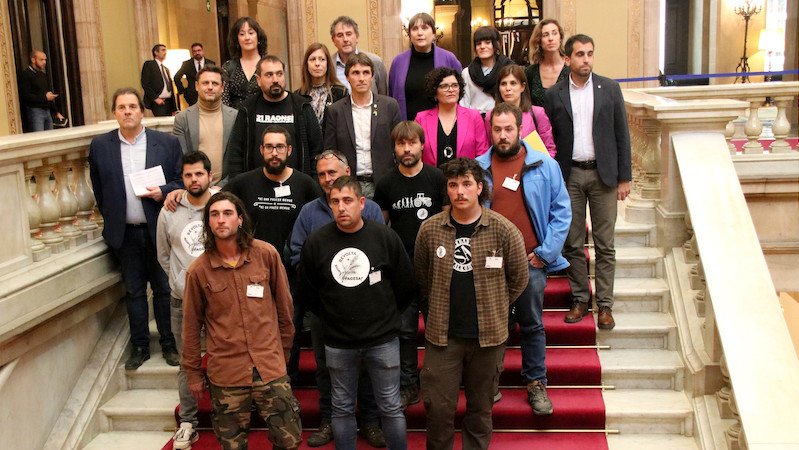 Els pagesos pacten amb la majoria dels partits instar el Govern a revisar les restriccions d’aigua i reduir burocràcia