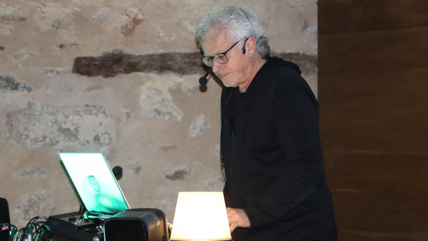 Lluís Fortuny presenta a Montblanc el seu espectacle "Sons, llums i paraules"