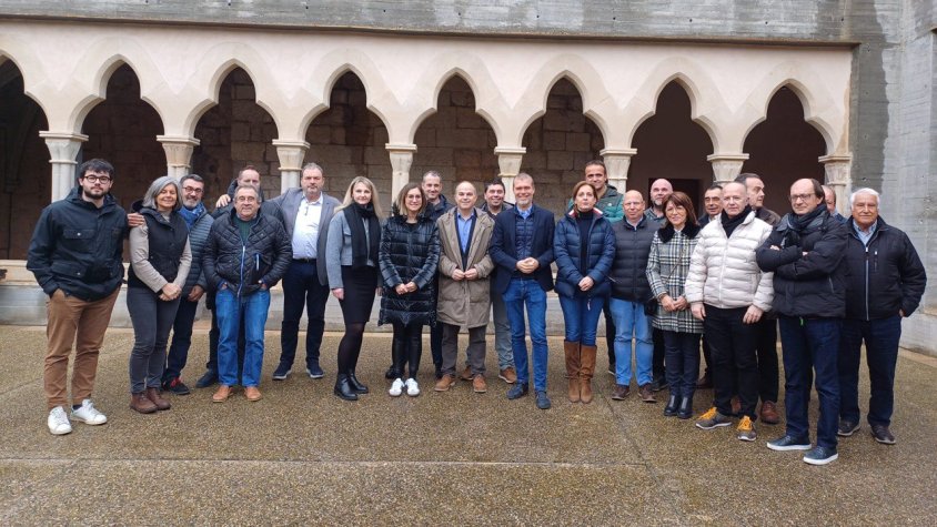 Alcaldes i regidors de Junts a la Conca de Barberà reclamen al Govern més inversió en infraestructures per combatre el despoblament 