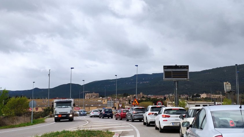 L'operació sortida de Setmana Santa provoca retencions a Montblanc