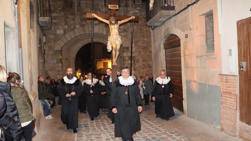 Celebració de la processó del Sant Enterrament a Montblanc