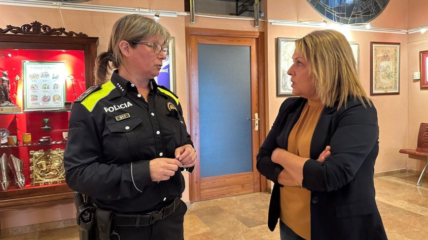 L'ajuntament contracta el servei d'una grua per a retirar vehicles en situacions excepcionals