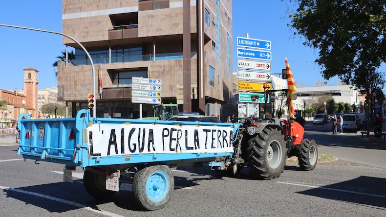 Una cinquantena de pagesos de l’Alt Camp i la Conca participen en la concentració de la Plataforma Pagesa a Tarragona