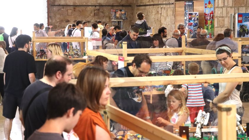 Gran èxit de participació en el Festival montblanquí de Brickània 