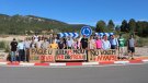 Els veïns i veïnes de Lilla tallen l'accés al túnel del Coll de Lilla en dia festiu