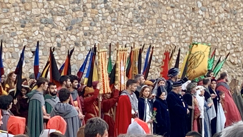 Sant Jordi fa entrega de la rosa a la Princesa