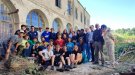 Més d'una vintena de joves d'arreu de Catalunya participen a Vimbodí i Poblet en la recuperació de l'antic pati del Convent i el mapa de rius i muntanyes