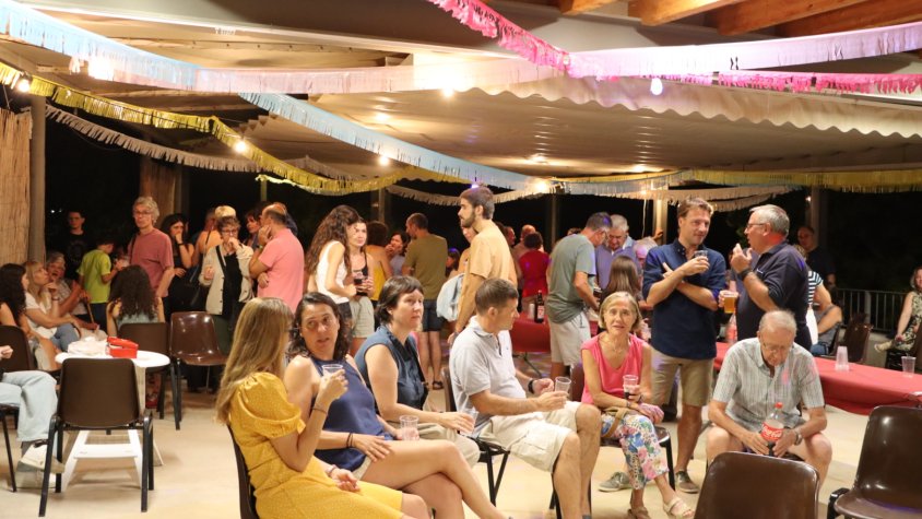 Més d’un centenar de persones es reuneixen a la botifarrada de festa major de Montbrió de la Marca