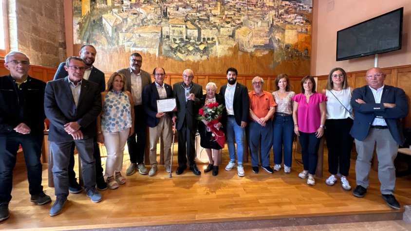 Montblanc homenatja i fa entrega de la Medalla Centenària a Ramon Requesens 