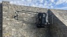 S'instal·la una màquina d'ensulfatar transportada per cavalls a l'entrada d'Albió com a homenatge a la pagesia