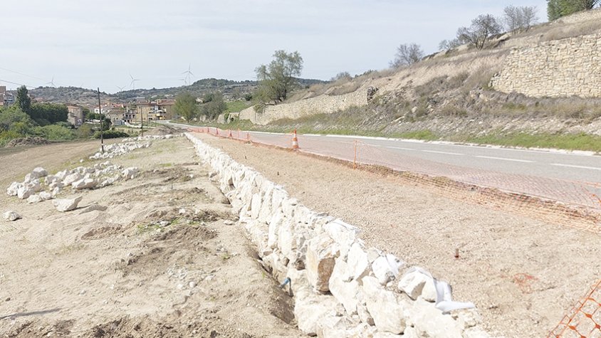 Imatge de les obres que s'estan realitzant al camí de la capelleta de Sant Magí de Santa Coloma de Queralt