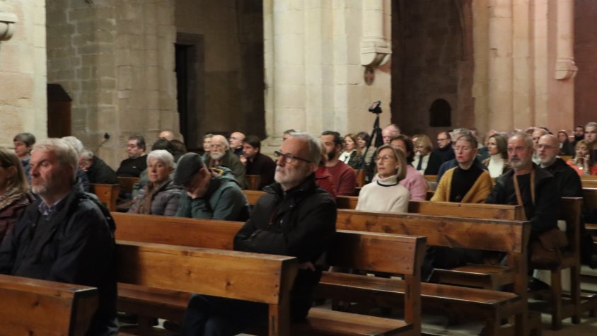 L'organista Louis-Noël Bestion fa ressonar l'orgue de Poblet