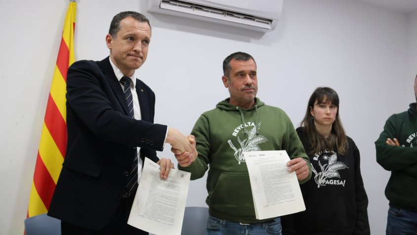 El Gremi de la Pagesia desconvoca els talls de carreteres d’aquest dilluns després d’un acord amb el Govern