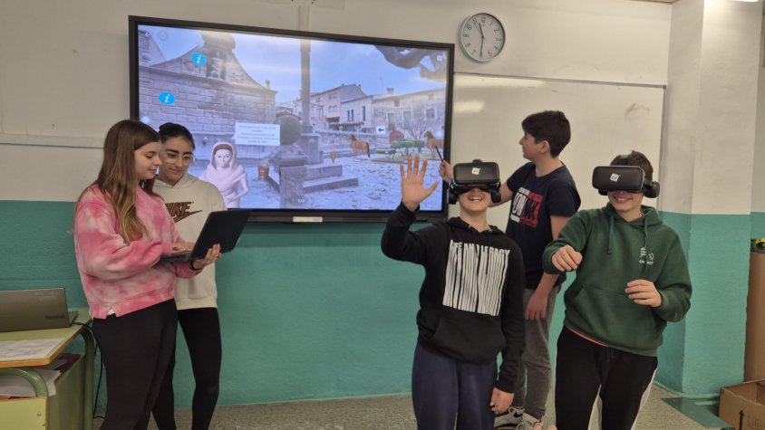 Viatge al passat: L’alumnat de Santa Coloma de Queralt recrea la seva història en realitat virtual