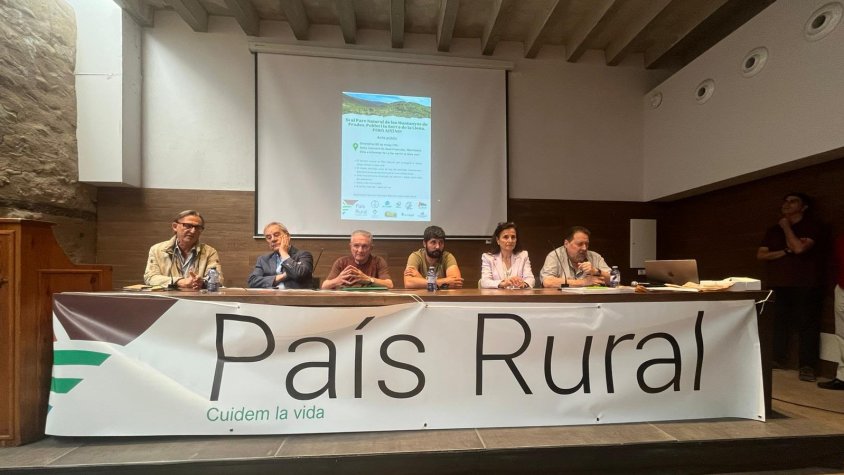 El món rural alça la veu: "Volem un Parc Natural a les muntanyes de Prades, però així no! "