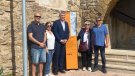 Forès inaugura la plaça Joan Margarit en una emotiva arrencada del festival Poesia i Música