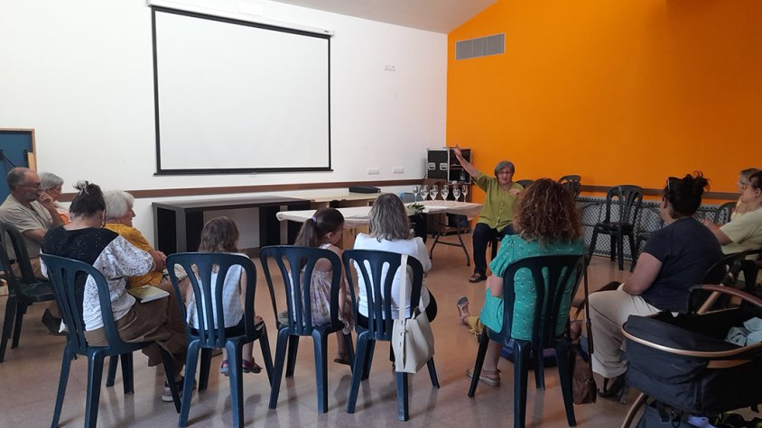 ACUTiG realitza a Sarral diversos tallers sobre l’arbre del saüc