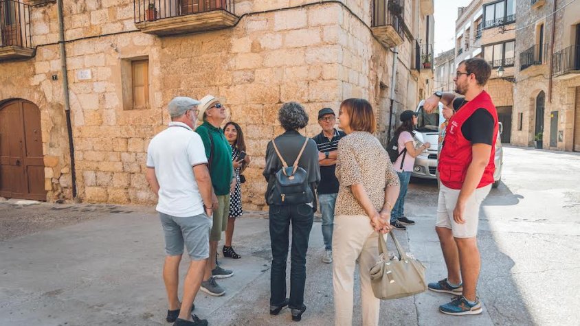 L’Oficina de Turisme de Montblanc es prepara per a la temporada d’estiu amb novetats i activitats per a tota la família