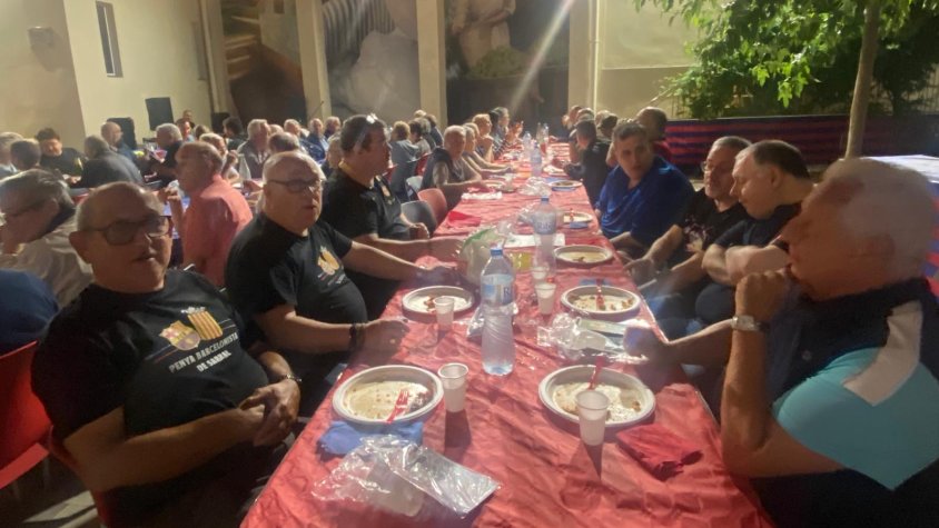 La penya barcelonista de Sarral acomiada la temporada amb un multitudinari i ple de bon ambient