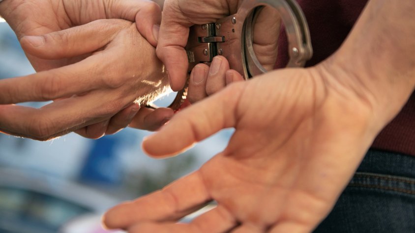 Cinc detinguts per una baralla entre grups de Santa Coloma i Sarral en una festa a Les Piles