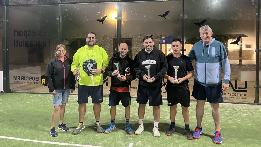 Forès estrena agost amb una festa esportiva de pàdel i futbol sala