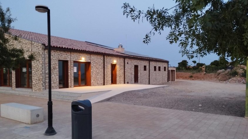 Forès finalitza la construcció del nou edifici multifuncional