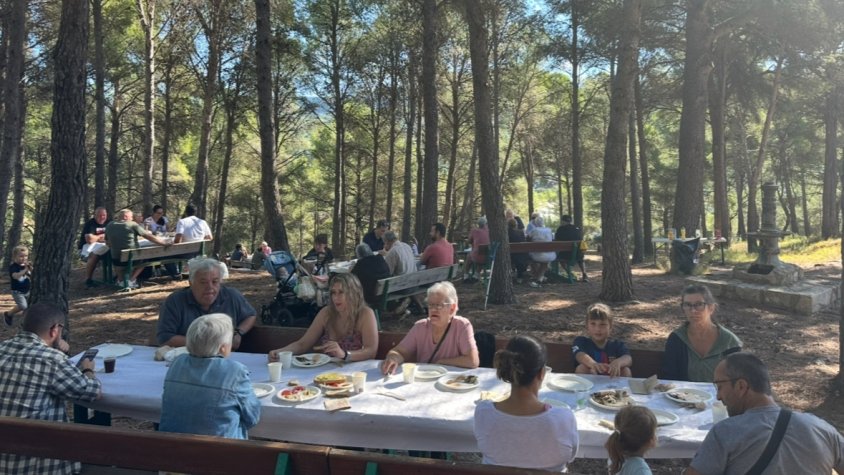 Vilaverd celebra la Diada Nacional amb una sardinada popular a l’ermita del Montgoi