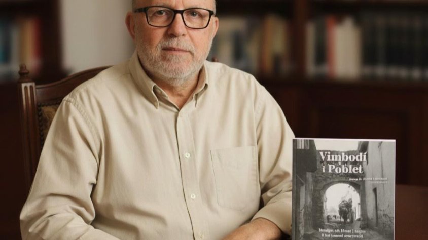 “Tot va començar un dia que caminant pel poble vaig veure que buidaven una casa i hi sobresortia una capsa amb fotos antigues”