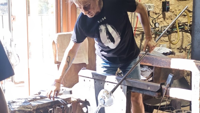 El Vitrum encén la passió pel vidre bufat a Vimbodí i Poblet
