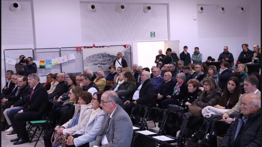Forès inaugura el seu nou edifici multifuncional amb la presència del president del Parlament