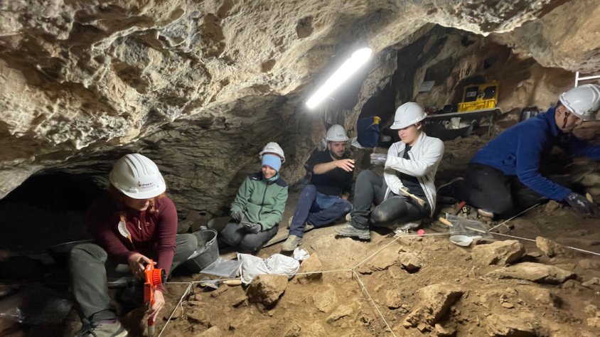 L'IPHES i el CSIC modelen amb làser 3D les restes prehistòriques de la Cova dels Xaragalls de Vimbodí i Poblet