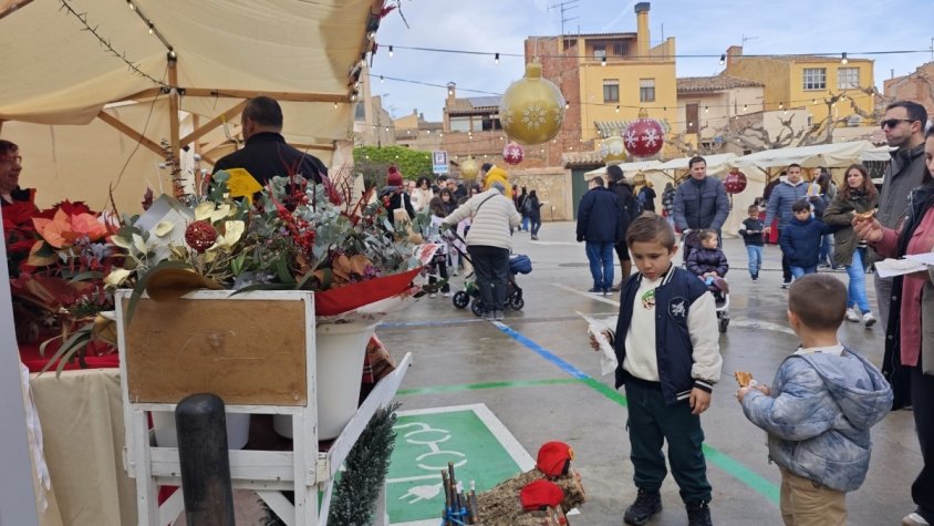 Fira comarcal de Nadal omple Montblanc de parades, música i ambient familiar