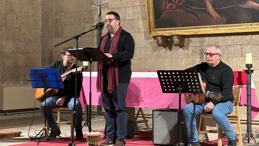 L’església de Sant Miquel s’omple en el concert de nadales i cançó catalano-argentina