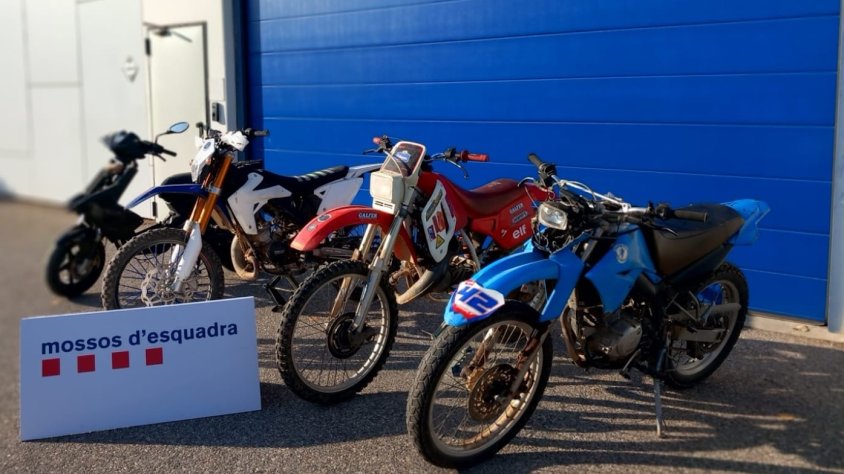 Els Mossos d'Esquadra detenen dos mecànics a Montblanc per sostreure tres motocicletes i manipular-ne el número de bastidor