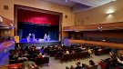 Un públic familiar amb més d’un centenar d’assistents a l’espectacle 
