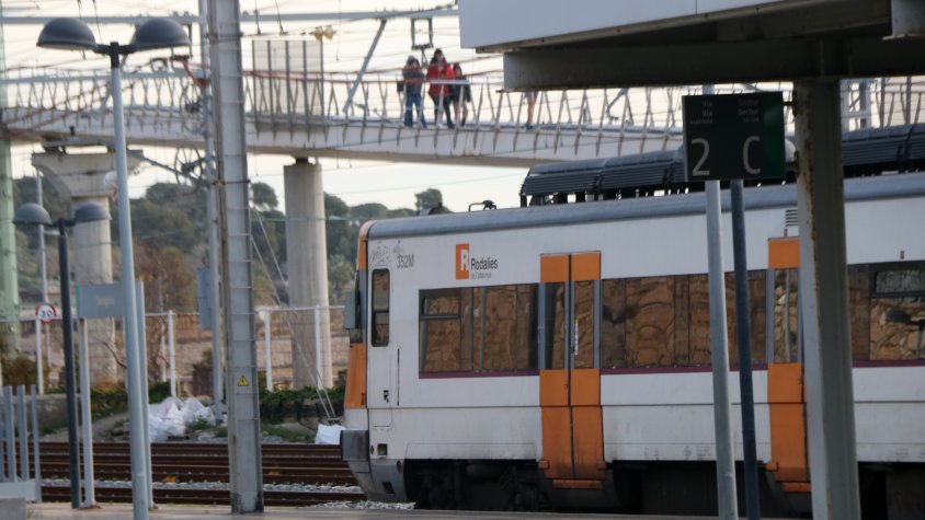 El servei de Rodalies es reprendrà aquest dilluns però amb transport alternatiu en diversos trams