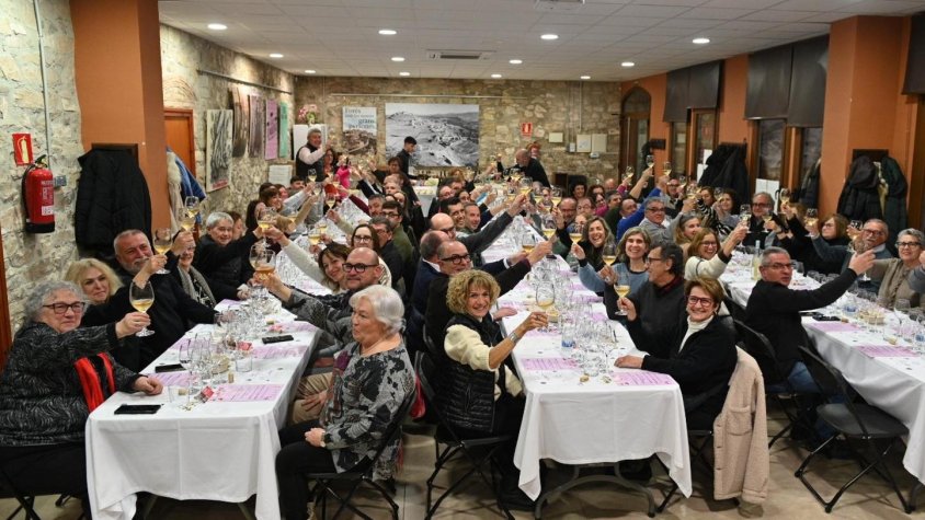El ‘mirador de la Conca’ brinda per l’èxit del 9è ‘Forès Viu el Vi’