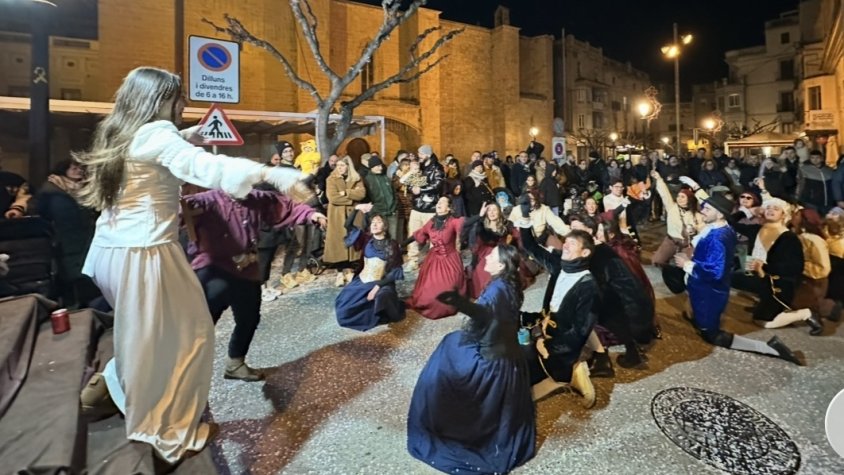 La Gran Rua de les 1.000 disfresses omple els carrers de l’Espluga de Francolí