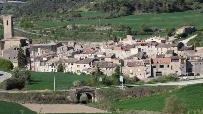 La música s’atura a la rave il·legal de Conesa, però una vuitantena de vehicles continuen a la zona