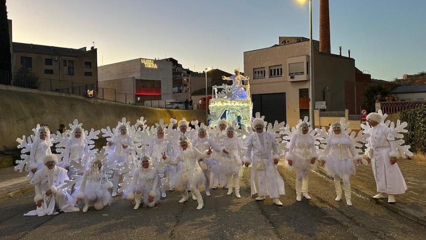 Els ja ho sap tothom guanyen el primer premi a millor carrossa del carnaval de l'Espluga de Francolí