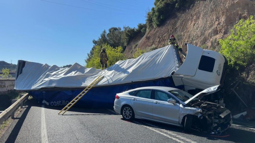 Última hora: Mor un conductor en un accident frontal a la C-14 entre Montblanc i Alcover