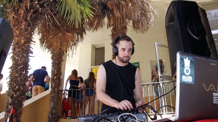 Clou la Setmana de la Jove de Vilaverd a ritme de música i vermut